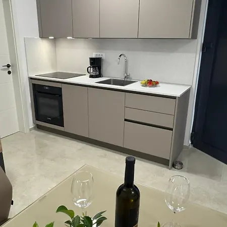 Nena - 3 Apartamento